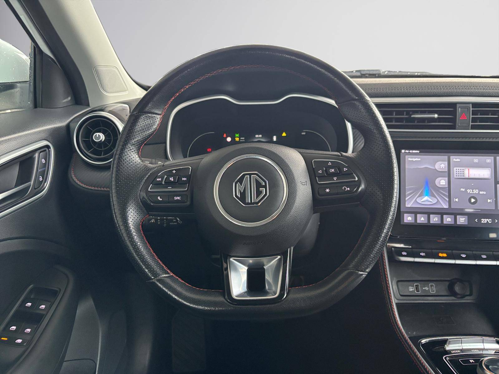 Image MG ZS Luxury 70kWh  ZS EV Autonomie Etendue 70kWh - 115 kW 2WD Luxury