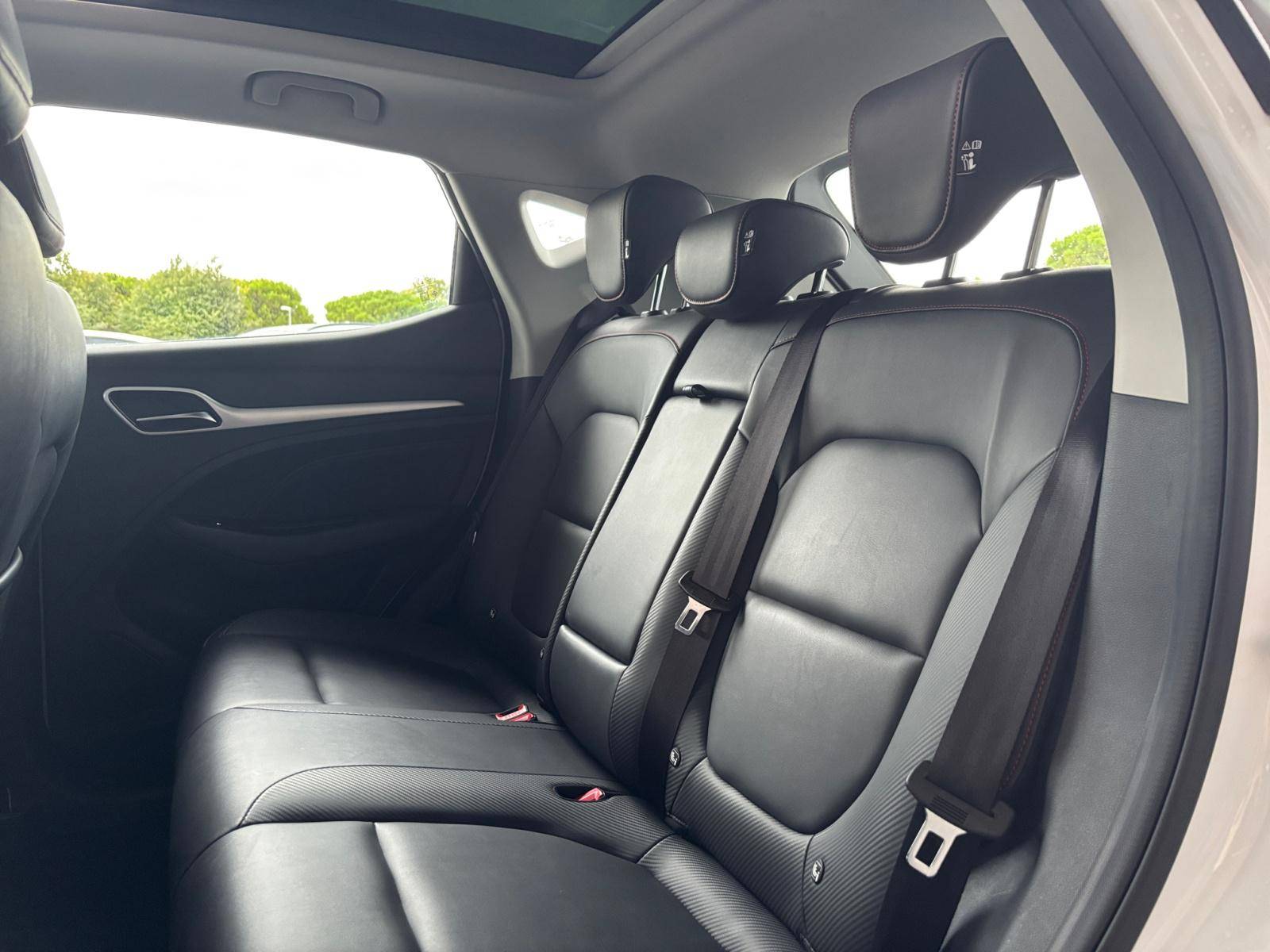 Image MG ZS Luxury 70kWh  ZS EV Autonomie Etendue 70kWh - 115 kW 2WD Luxury