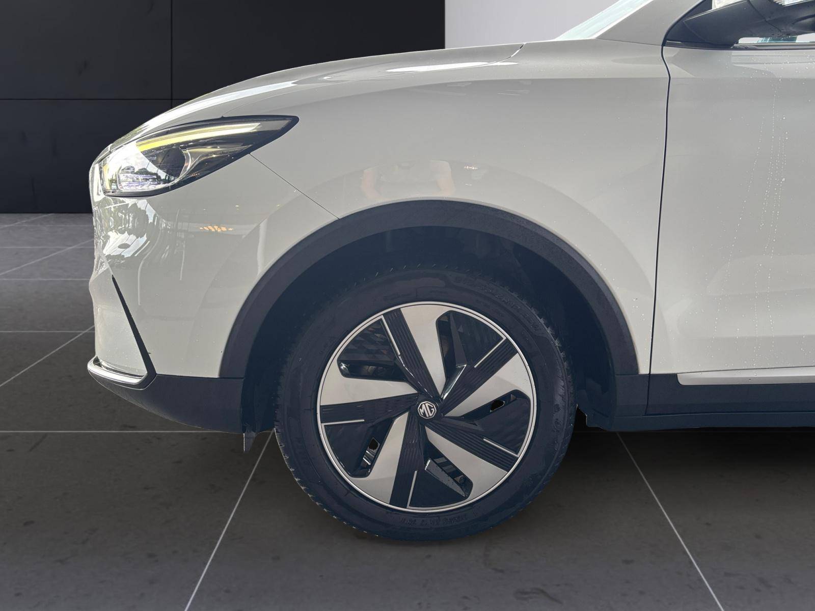 Image MG ZS Luxury 70kWh  ZS EV Autonomie Etendue 70kWh - 115 kW 2WD Luxury