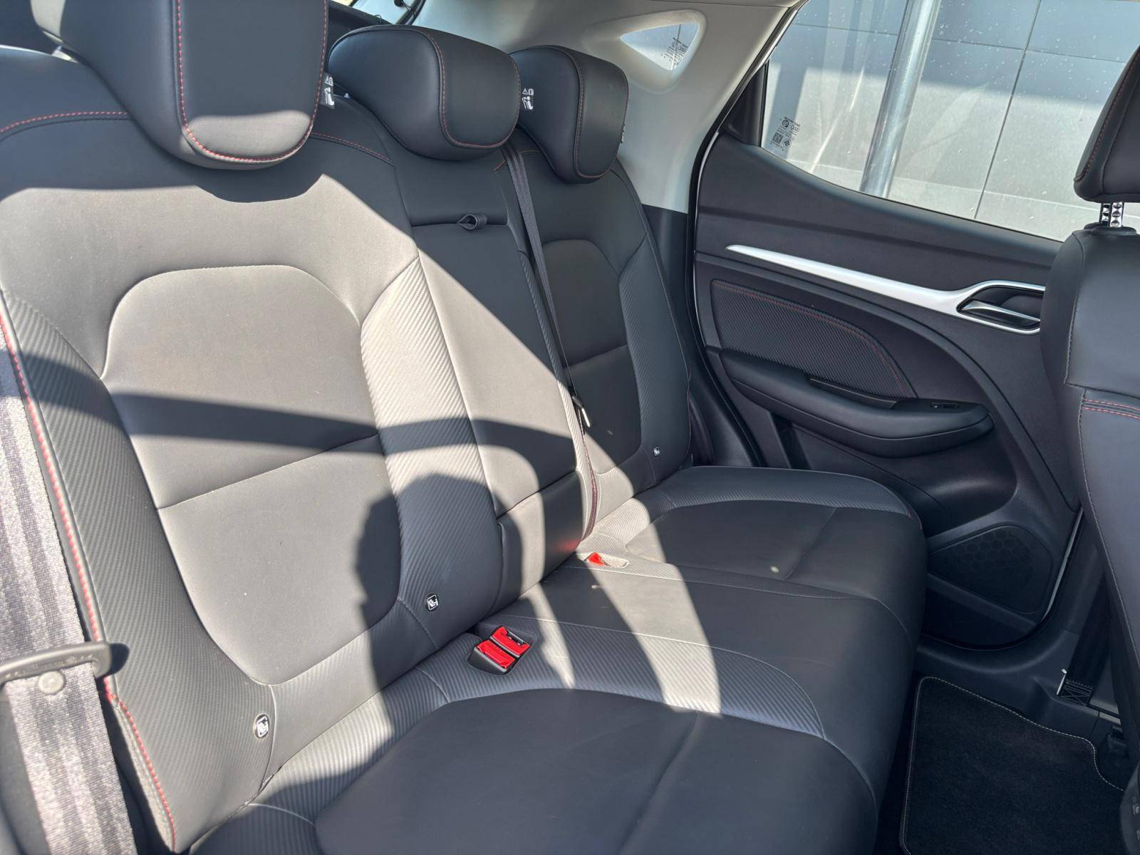 Image MG ZS Luxury 51kWh  ZS EV Autonomie Standard 51kWh - 130 kW 2WD Luxury