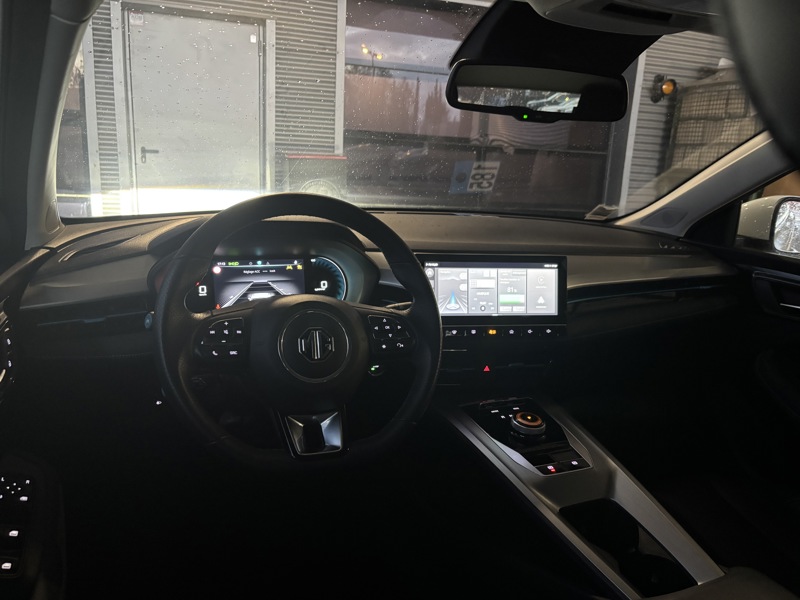 Image MG MG5 Luxury 61kWh  