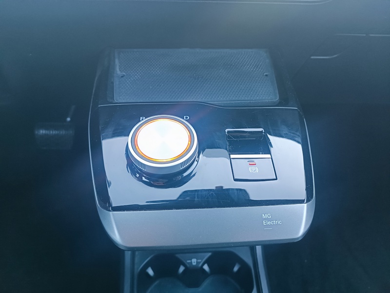 Image MG 4 Luxury   204 ch 