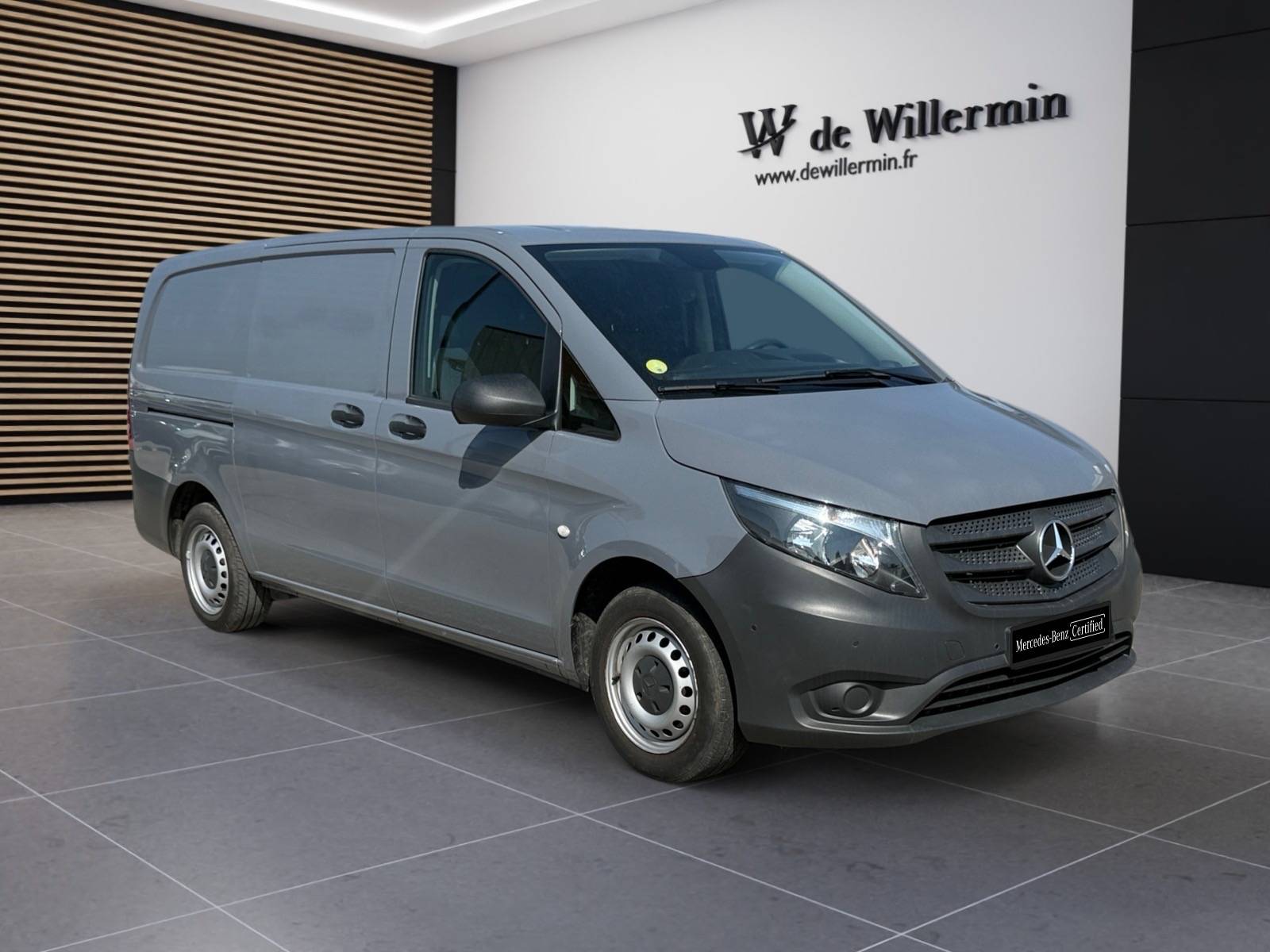 Photo MERCEDES VITO FOURGON VITO FOURGON 114 CDI LONG BVA RWD