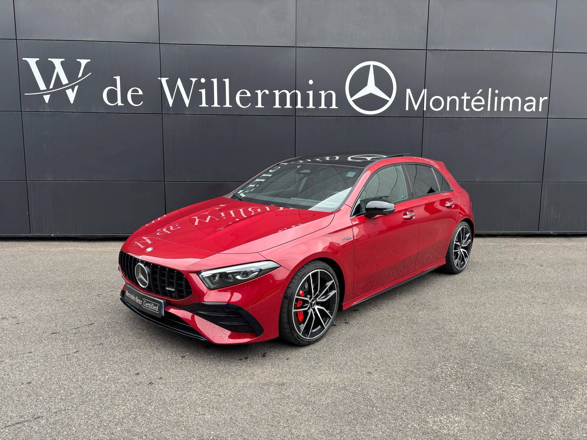 Photo MERCEDES CLASSE A Classe A 35 Mercedes-AMG 8G Speedshift DCT AMG 4Matic