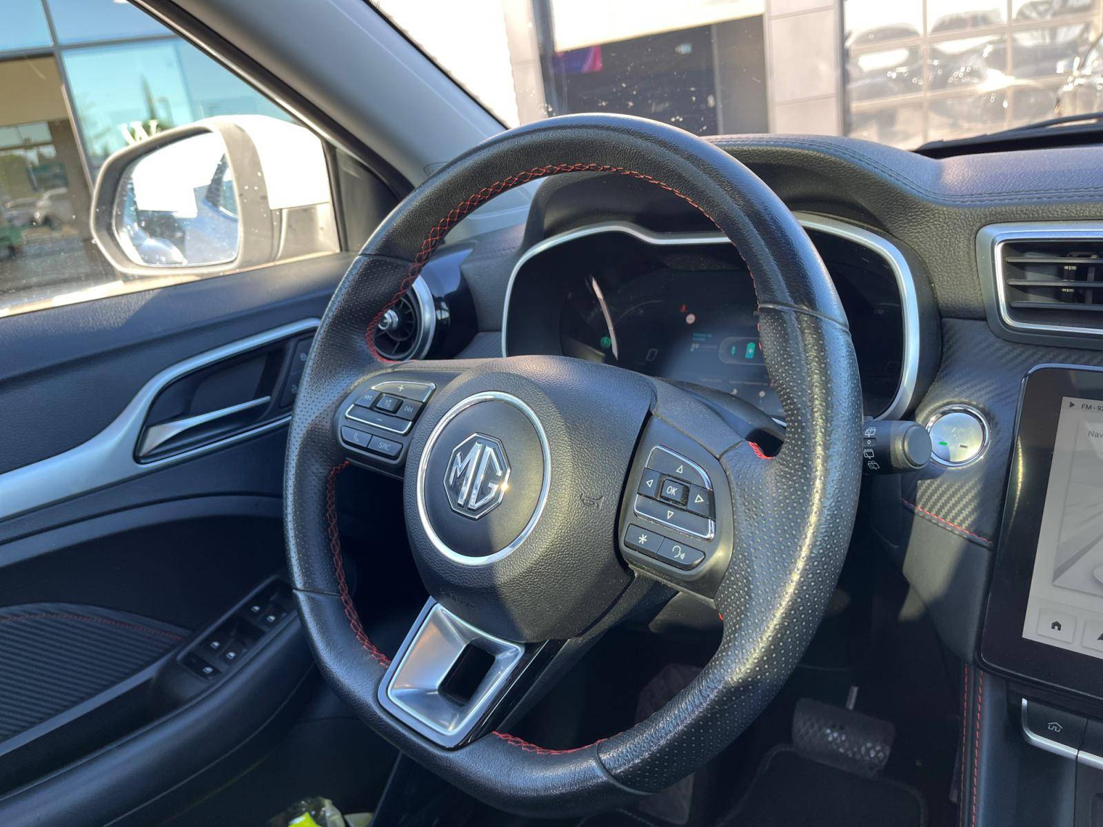 Image MG ZS EV Luxury   156 ch 