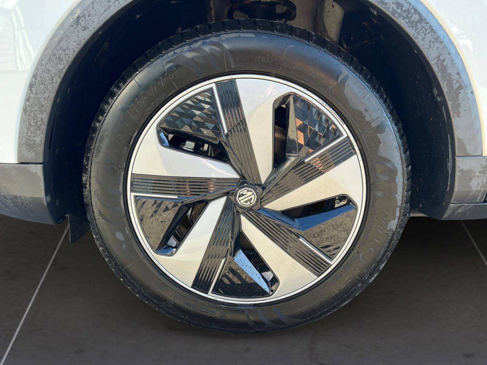 Image MG ZS EV Luxury   156 ch 